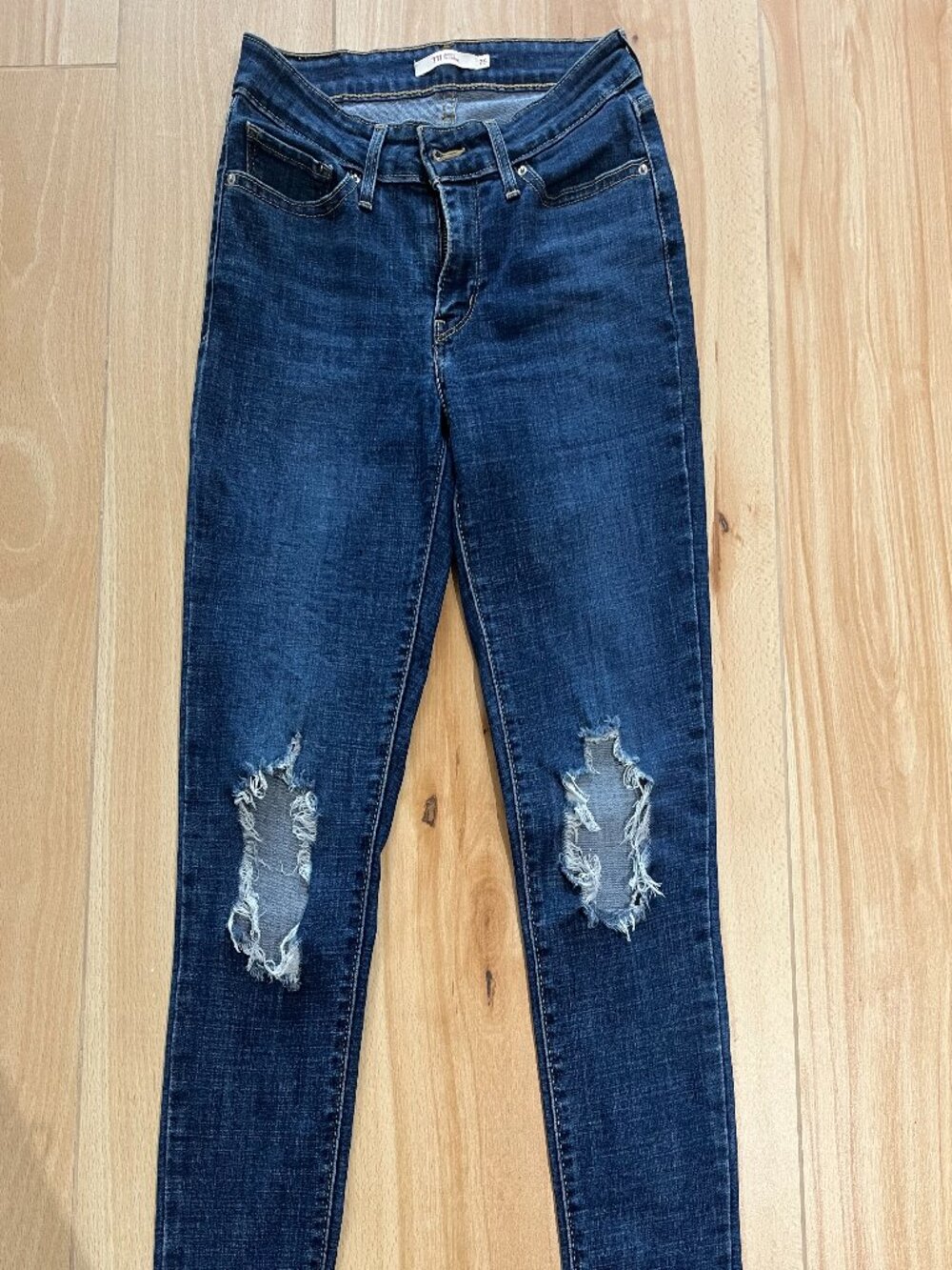 Jeans Levi's 711 Taille 26 Femme